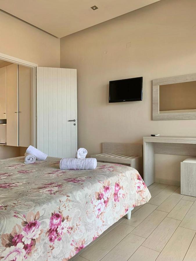 Saradari Beach Hotel - Adults Only Херсонисос Екстериор снимка